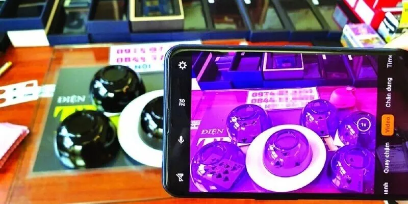 dụng cụ đánh Liêng bịp